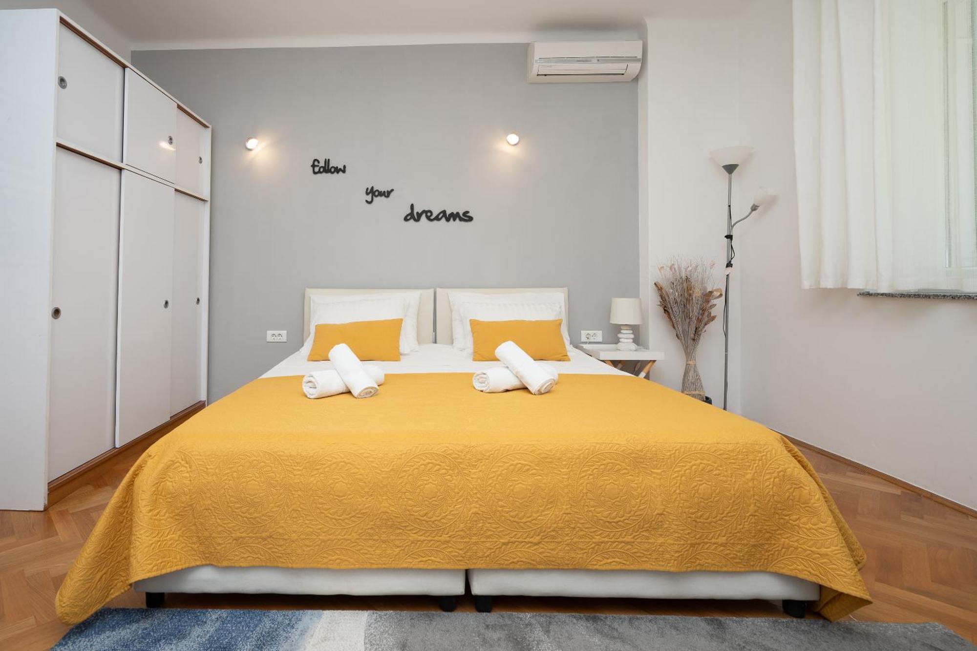 Nena Studio Apartment 扎达尔 外观 照片
