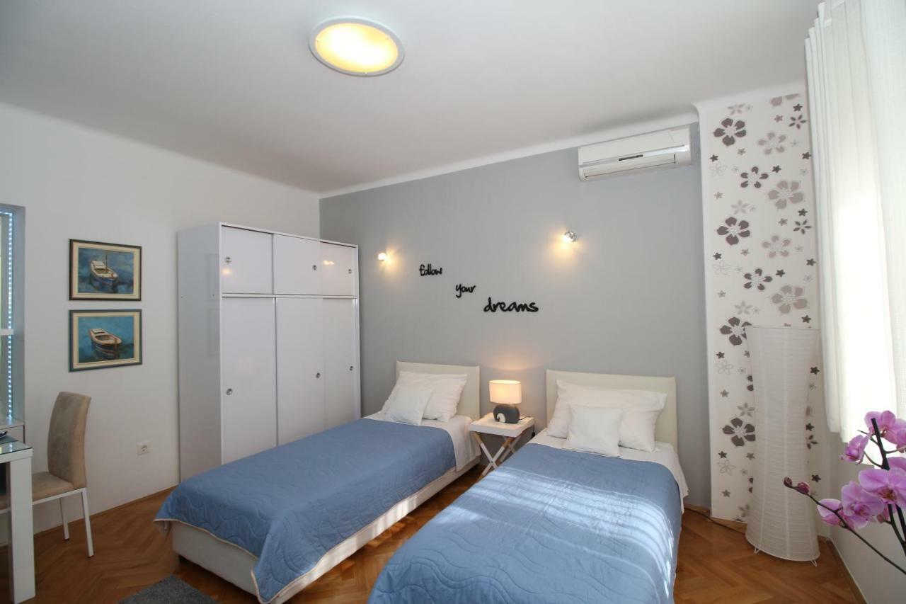 Nena Studio Apartment 扎达尔 外观 照片